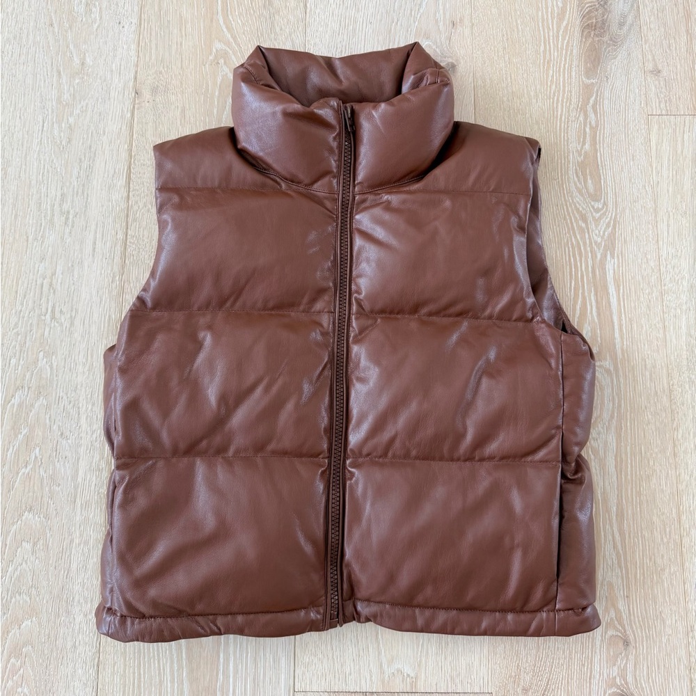 aritzia wilfred free vista puffer vest